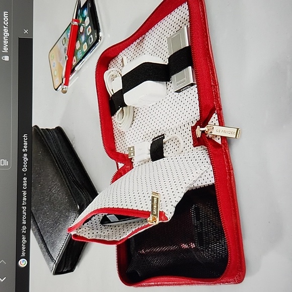 NWOT LEVENGER LEATHER CHARLOTTE TECH CASE - Picture 13 of 15